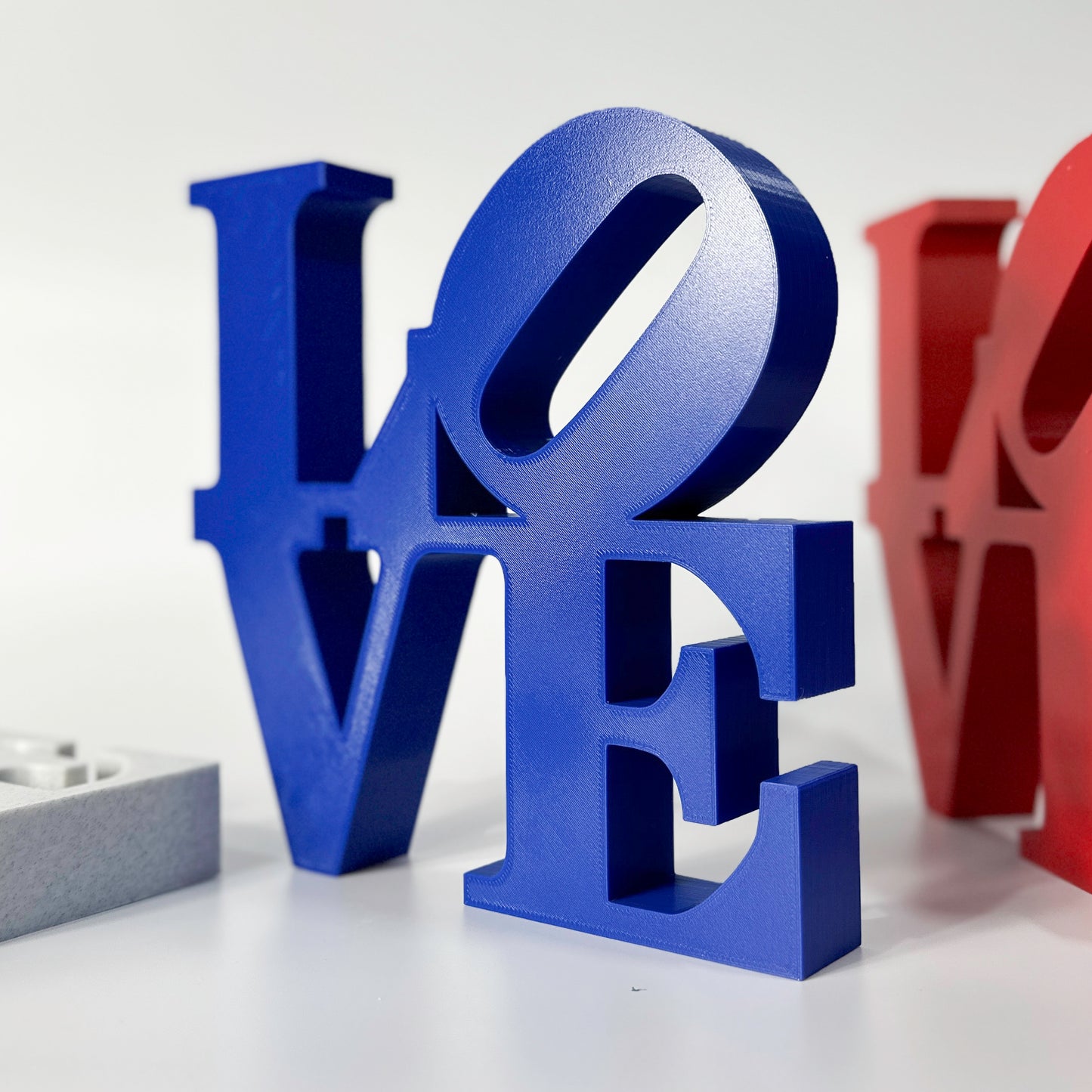 LOVE Sculpture Statue Ornament Home Decor Gift Art Decor Custom